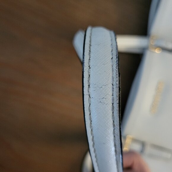 Michael Kors Jet Set White Tote and Wallet Set - Picture 11 of 11